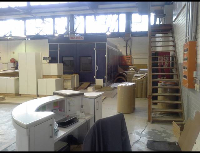 1,200M² FACTORY TO LET IN LANSDOWNE